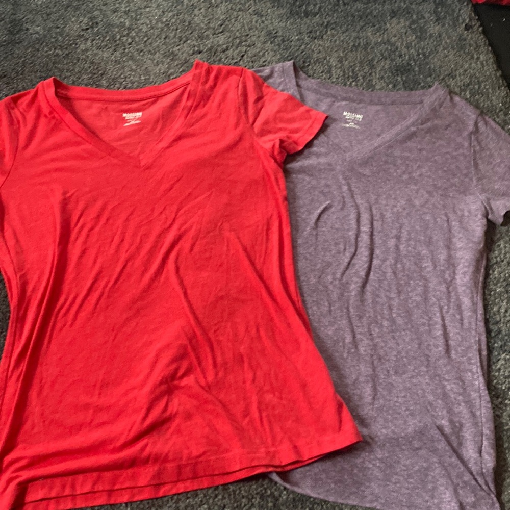 V Neck T shirts